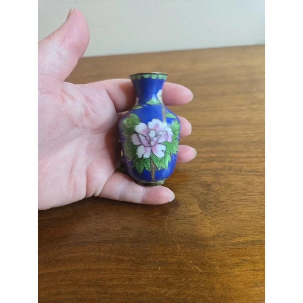 Vintage Cloisonne Mini Vase Asian Blue Floral Pink Metal Dollhouse Miniature 3